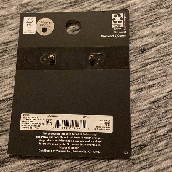 No Boundaries Light Pink and Gold Dangly Tiered Hearts Costume Jewelry Earrings - Picture 3 of 6